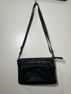 G.H. Bass & Co. Black Leather Crossbody Shoulder Bag